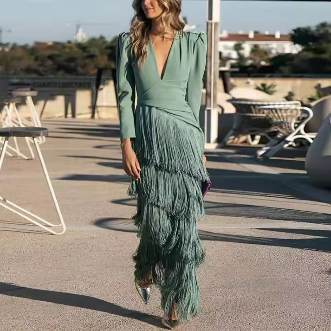 Clara - Vestido midi elegante con mangas de flecos