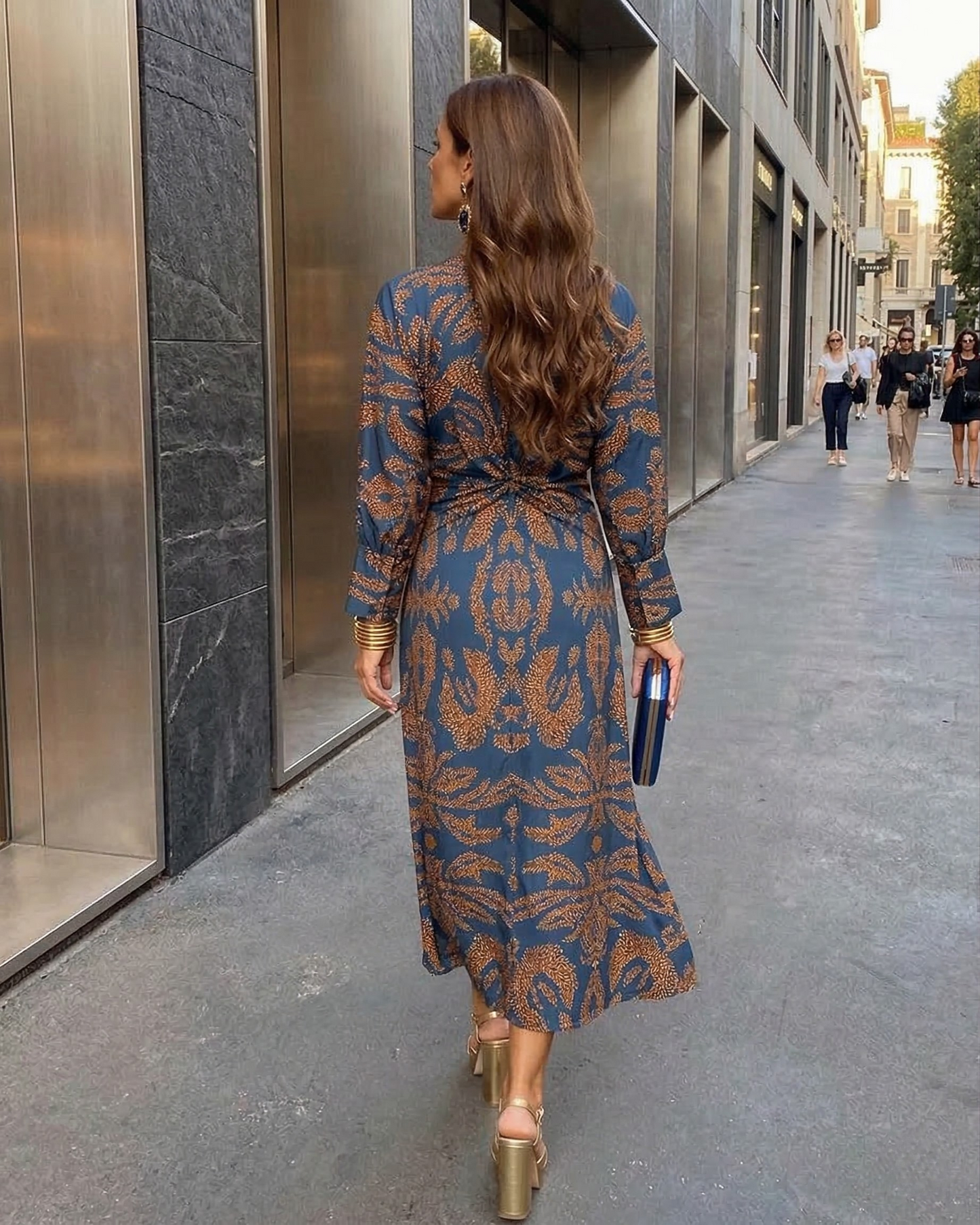 Isadora – Vestido midi con estampado artístico