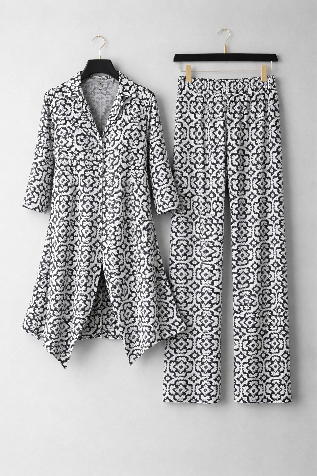 Conjunto LAURA
