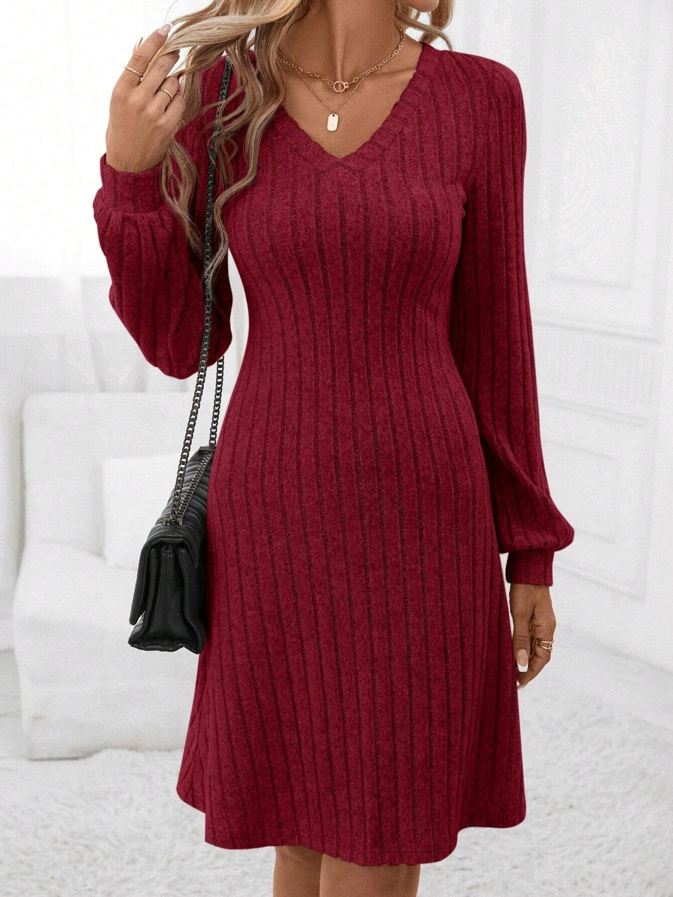 Sofía - Vestido de invierno de punto acanalado con escote en V