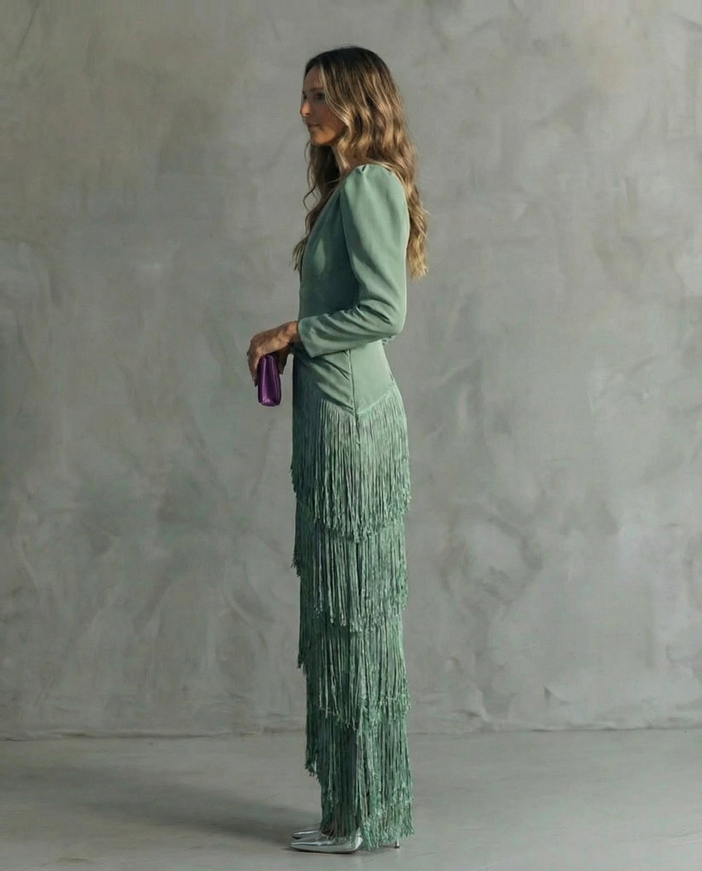 Alessia | Vestido midi elegante con mangas de flecos